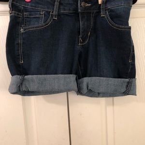 Old Navy Rock Star Jean Shorts Adult size 4